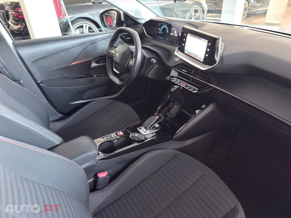 Peugeot E-208 50 kWh Allure Pack