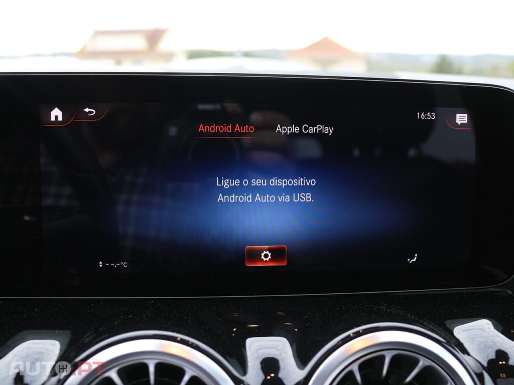 Mercedes-Benz GLA 250 e AMG Line