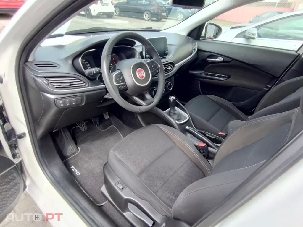 Fiat Tipo 1.3 M-Jet Lounge