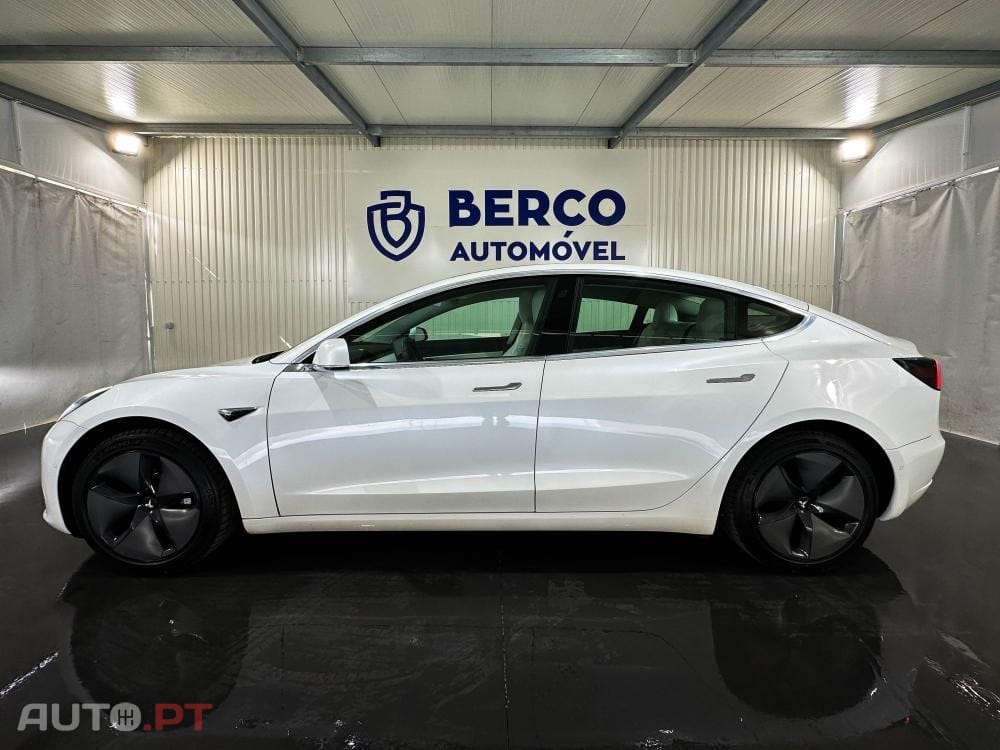 Tesla Model 3 Long-Range Dual Motor AWD