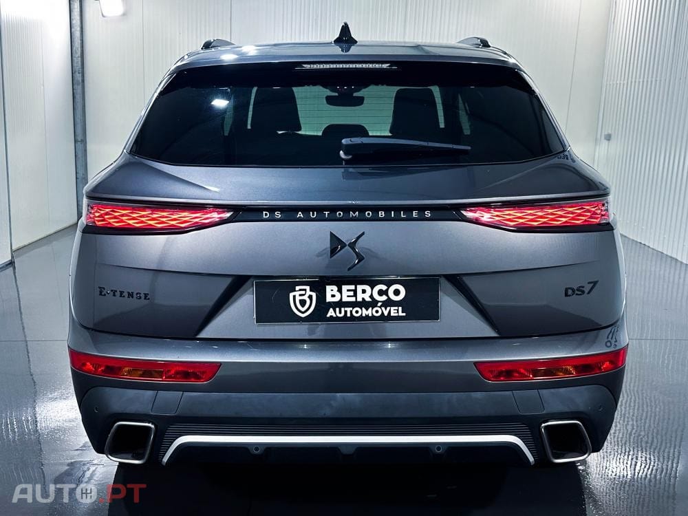 DS DS7 Crossback E-Tense Performance Line EAT8