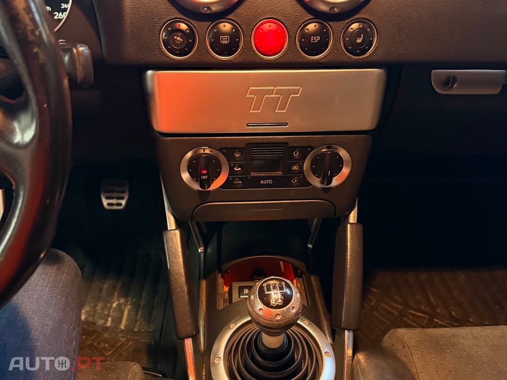 Audi TT 1.8 T S-line