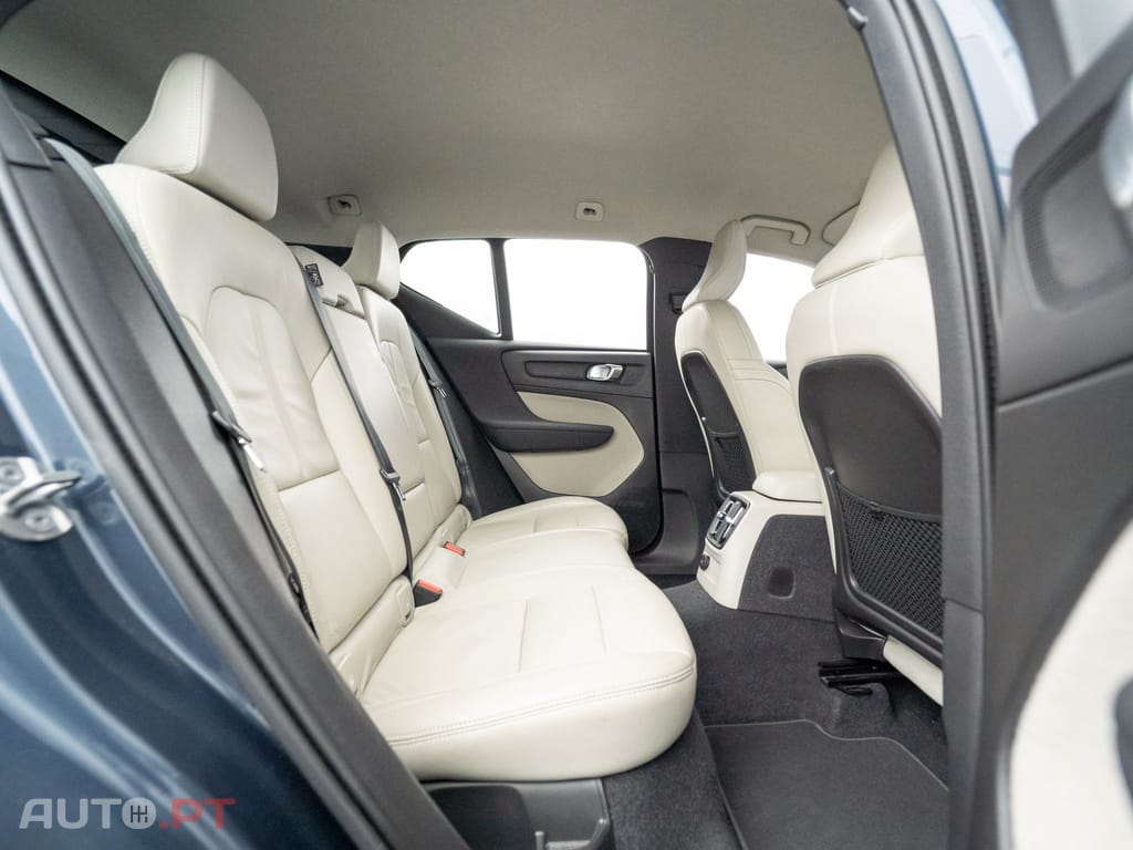 Volvo XC40 1.5 T4 PHEV Inscription Expression