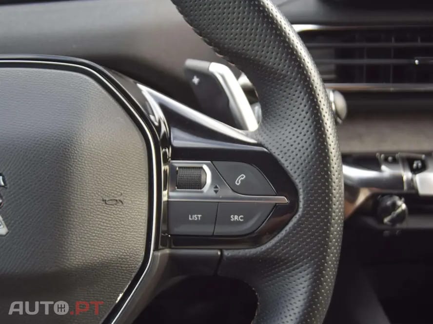 Peugeot 3008 1.6 HYBRID GT PACK e-EAT8