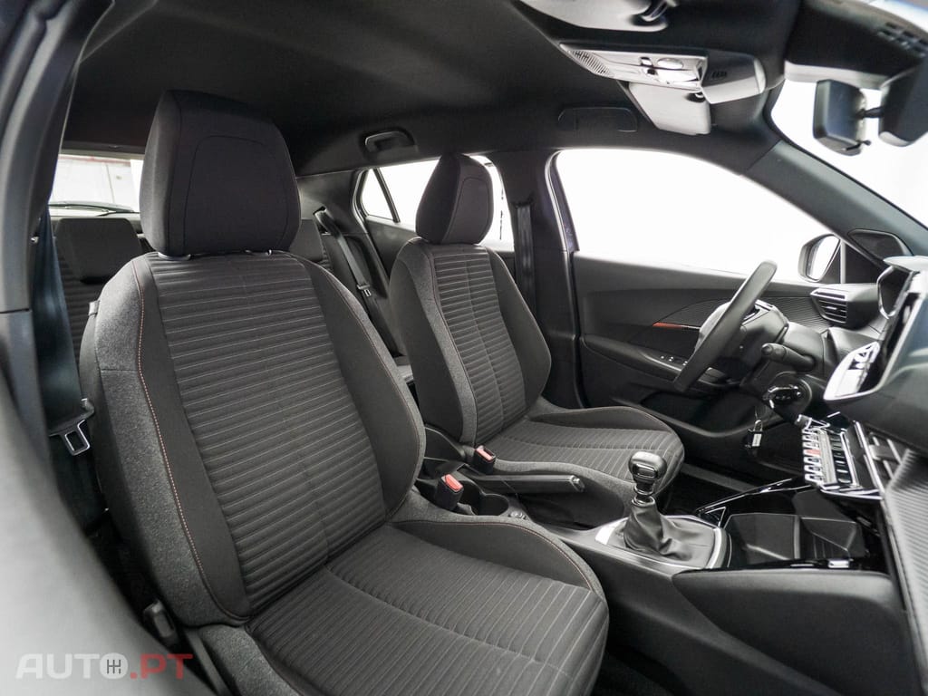 Peugeot 2008 1.2 PureTech Active Pack