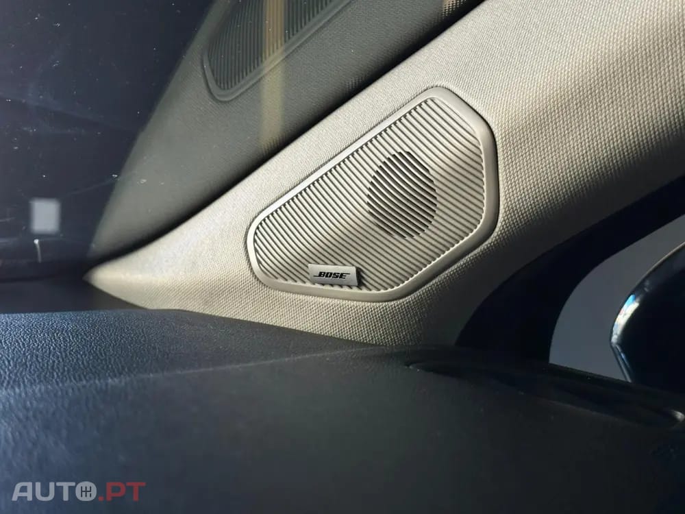 Renault Captur 1.6 E-Tech Plug-In Initiale Paris