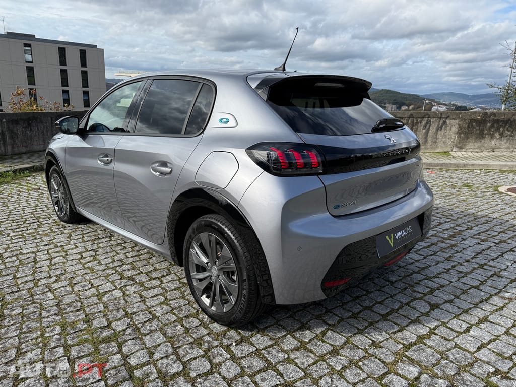 Peugeot E-208 50 kWh Allure