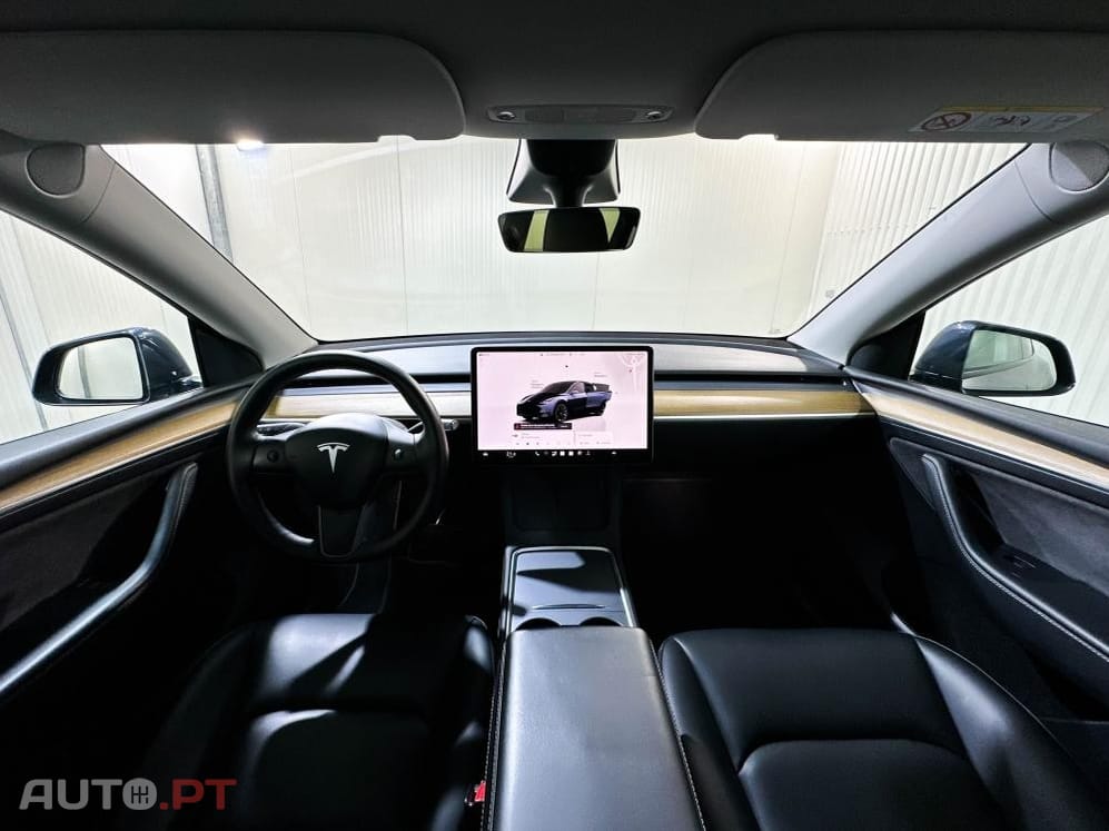 Tesla Model Y Long Range Dual Motor AWD