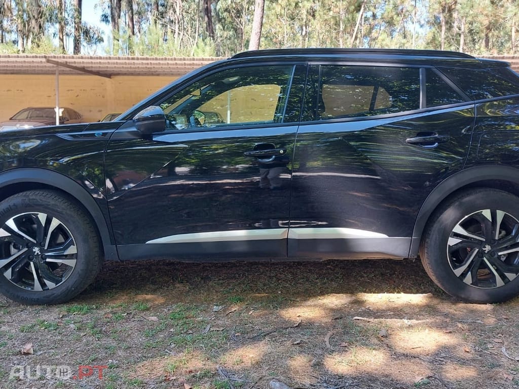 Peugeot E-2008 50 kWh Allure