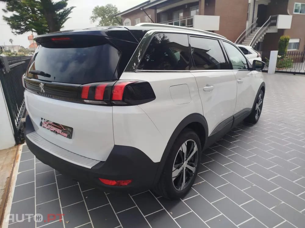 Peugeot 5008 BlueHDI 120 EAT6 Stop & Start Allure