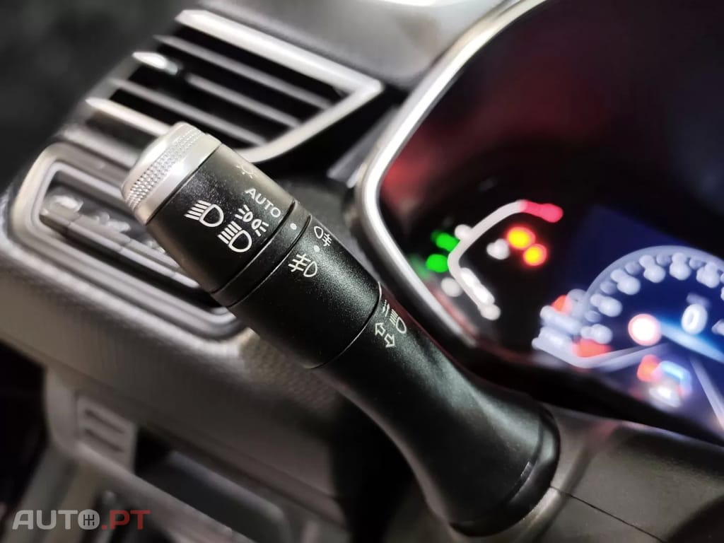 Renault Clio TCe 100 EDITION ONE