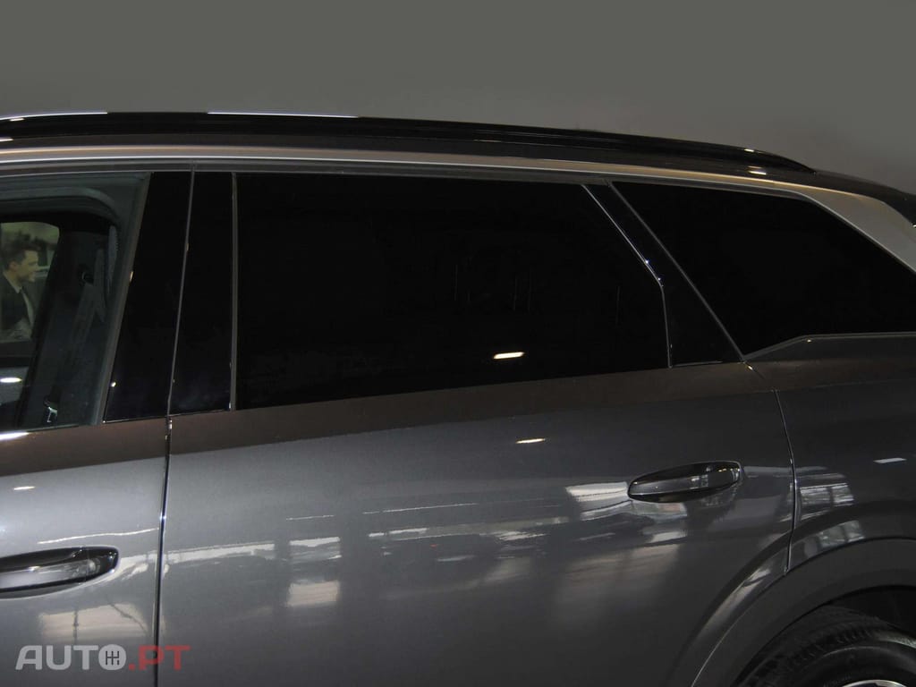 Peugeot 5008 1.2 Hybrid Allure e-DCS6