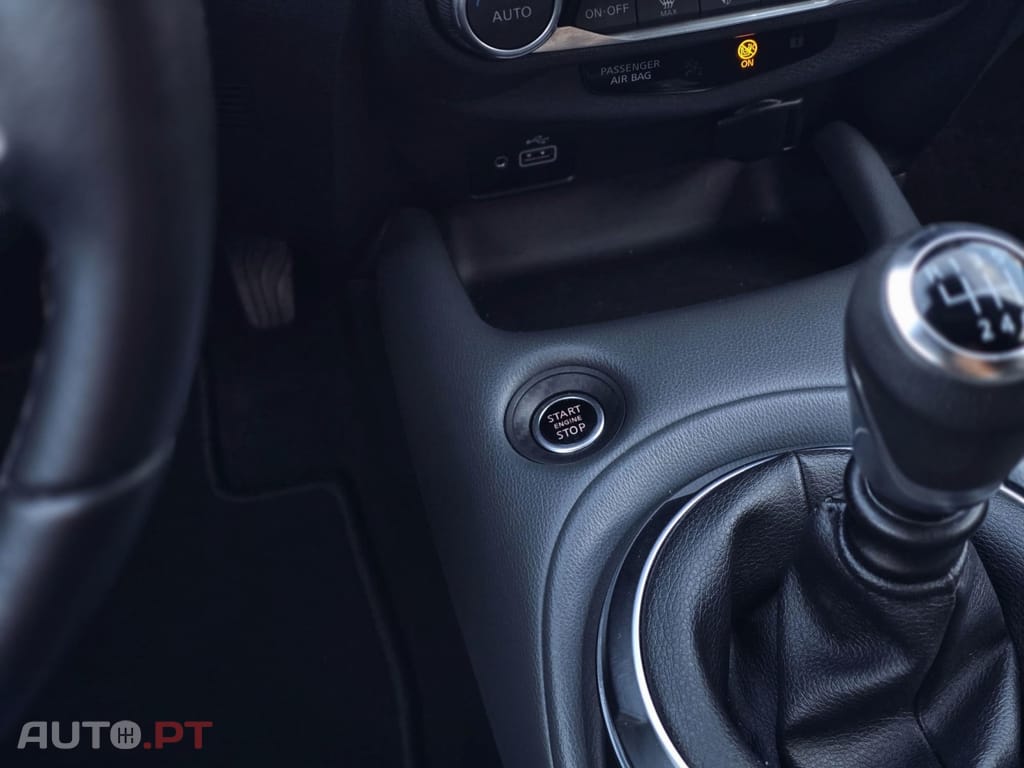 Nissan Juke 1.0 DIG-T N-Connecta