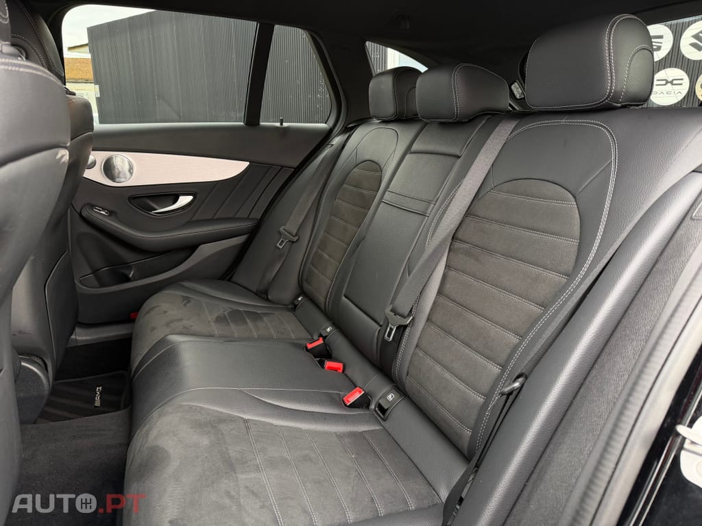 Mercedes-Benz C 300 de T 9G-TRONIC AMG Line