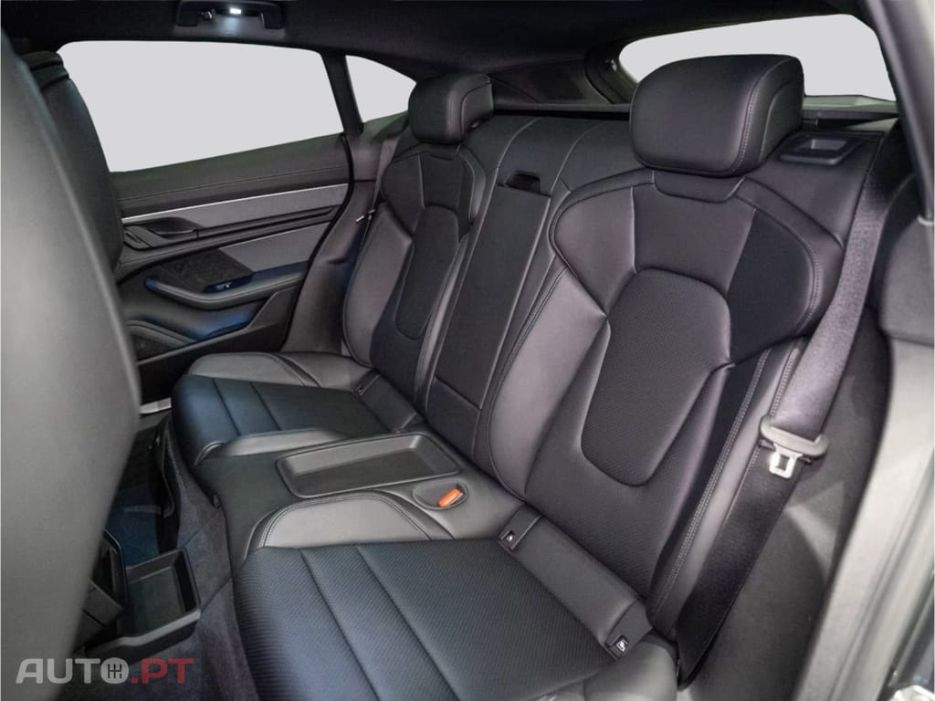 Porsche Taycan 4 I.V.A DEDUTIVEL  