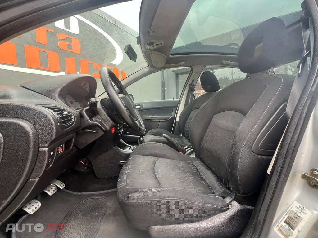 Peugeot 206 1.1 Black & Silver