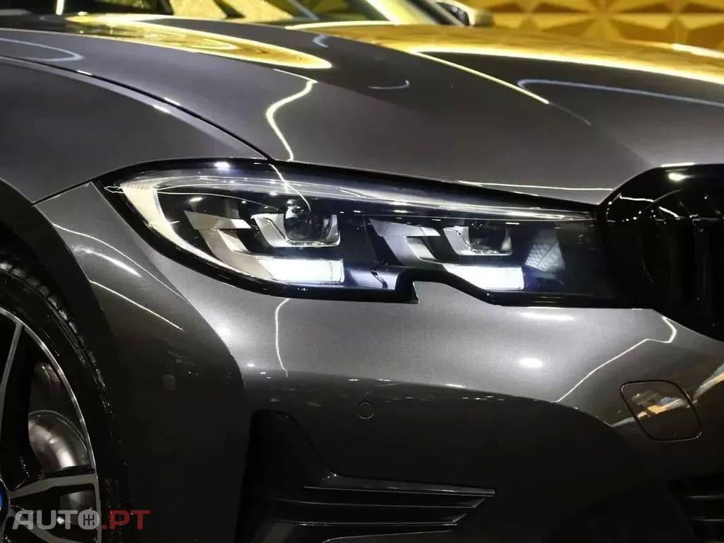 BMW 320 e Line Sport Auto