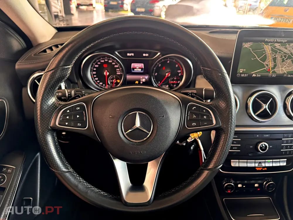 Mercedes-Benz GLA 220 d Urban