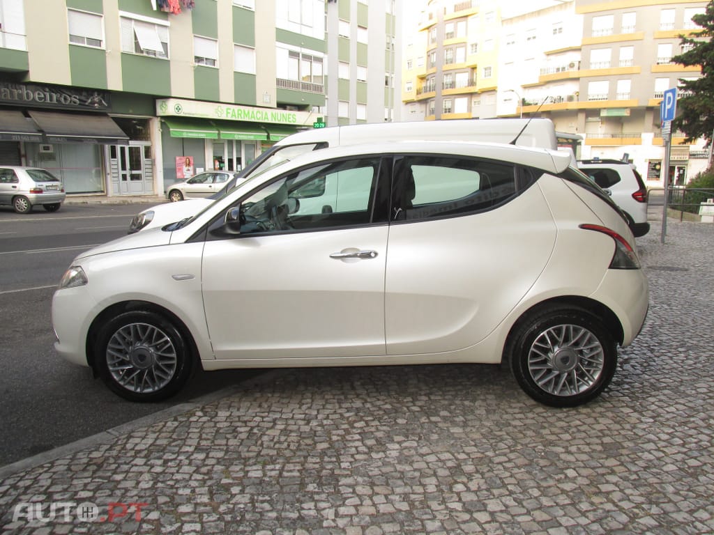 Lancia Ypsilon 1.2 S&S Platinum