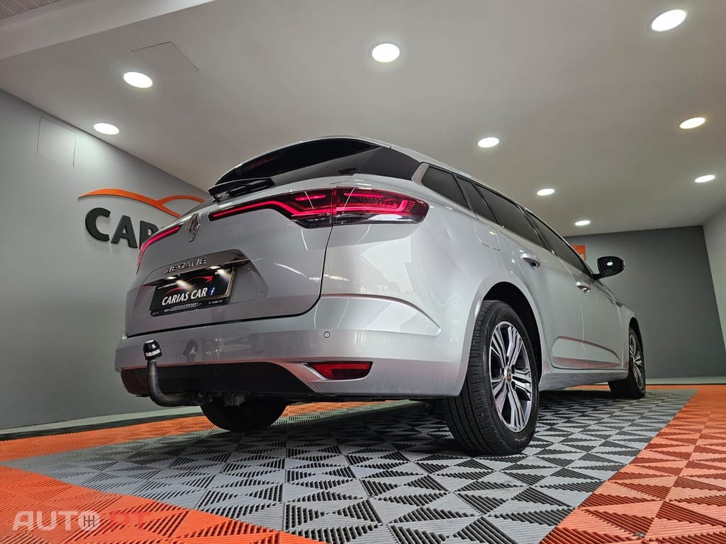 Renault Mégane Sport Tourer 1.5 Blue dCi Intens EDC