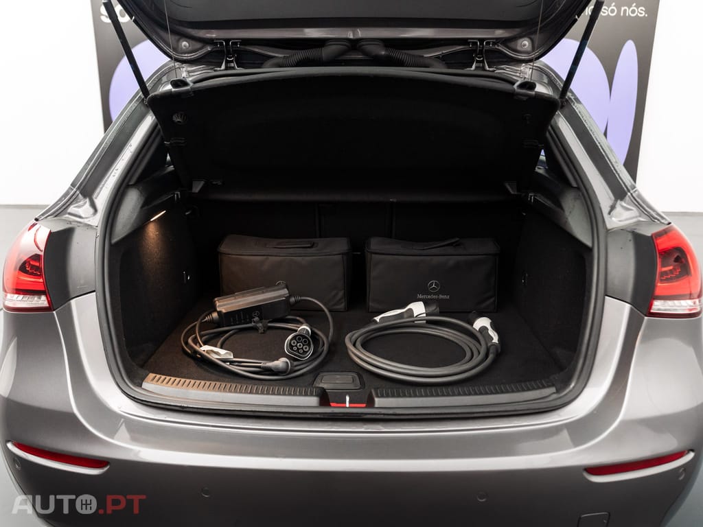 Mercedes-Benz A 250 e Style Plus