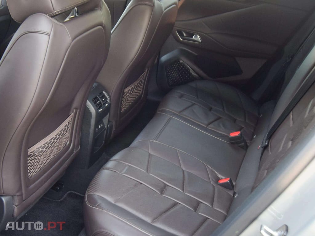 DS DS4 E- Tense 1.6 Hybrid La Premiere