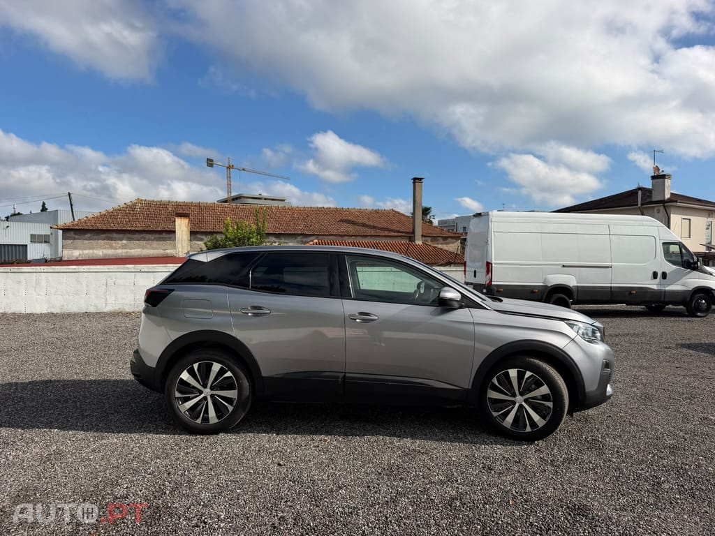 Peugeot 3008 1.5 BlueHDi Active