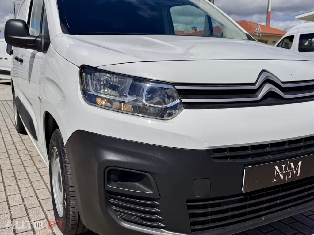 Citroen Berlingo 1.5 HDi FIBRADA - 3 Lugares