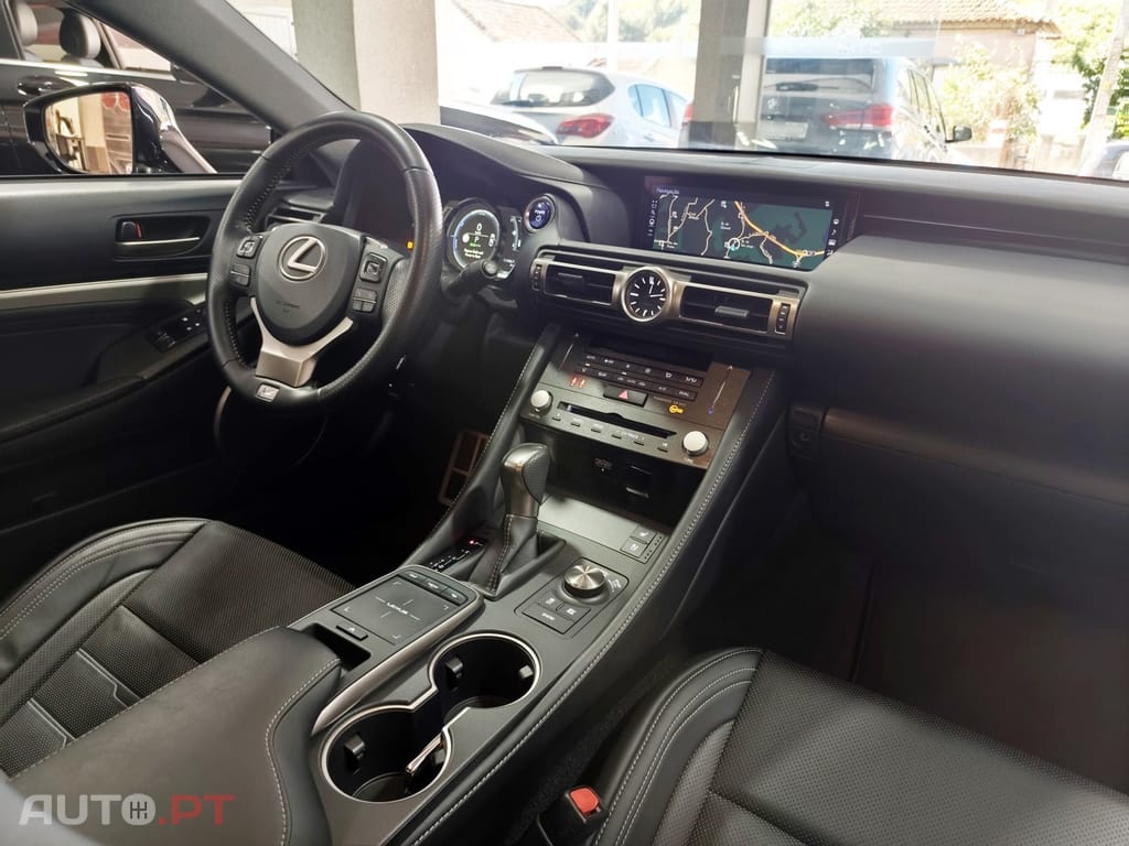 Lexus RC F Sport+
