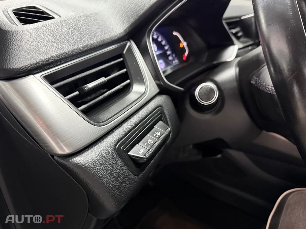 Renault Captur TCe 100 INTENS