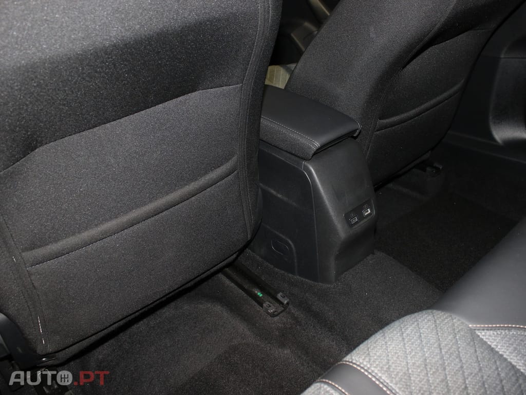 Peugeot 2008 1.2 PureTech Allure