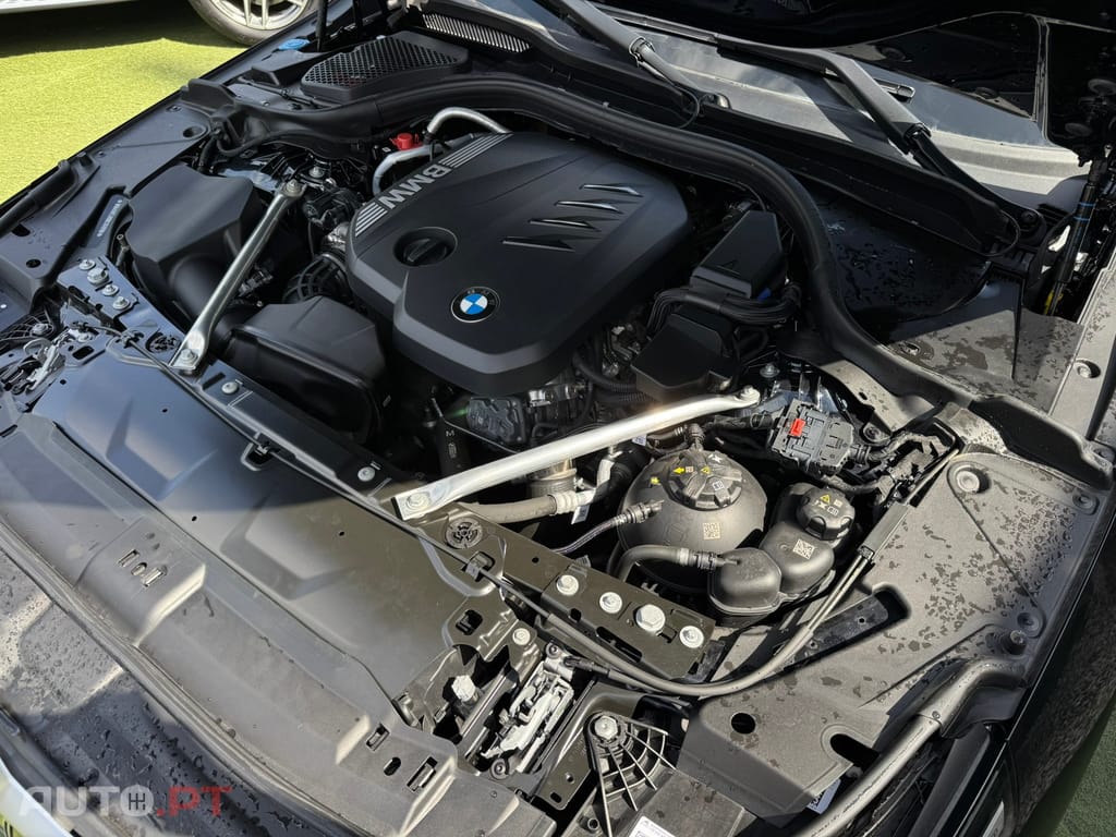 BMW 520 d Pack Desportivo M