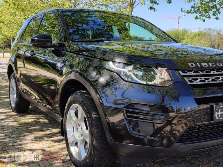 Land Rover Discovery Sport 2.0 eD4 HSE Luxury — fotografia 5