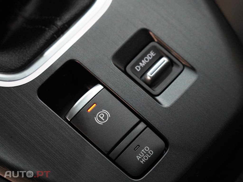 Nissan Qashqai 1.3 DIG-T N-Connecta LED+TT+SKY