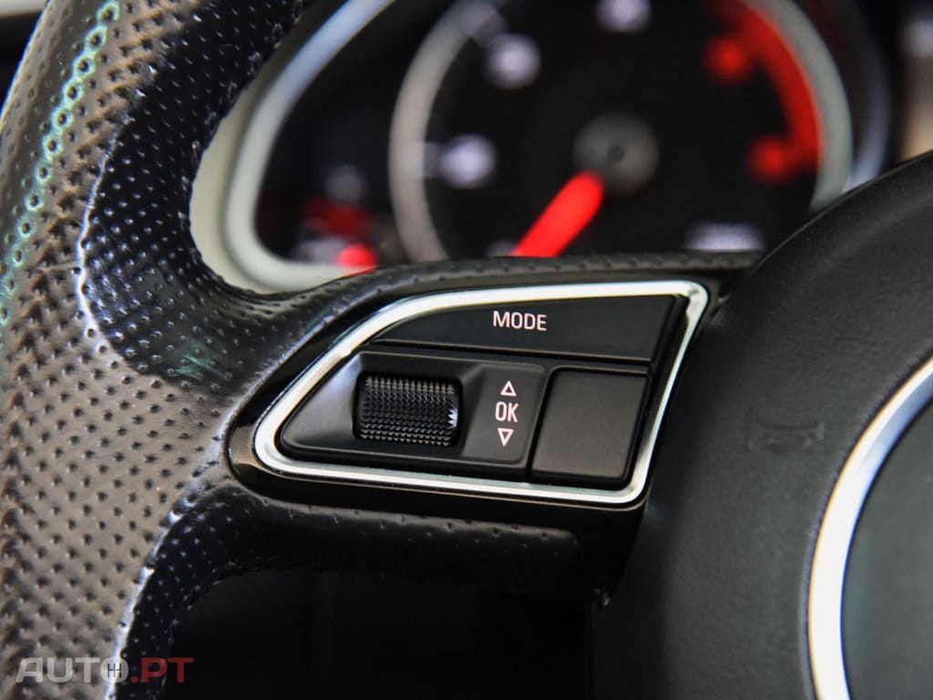 Audi A5 2.0TDI MULTITRONIC S-LINE