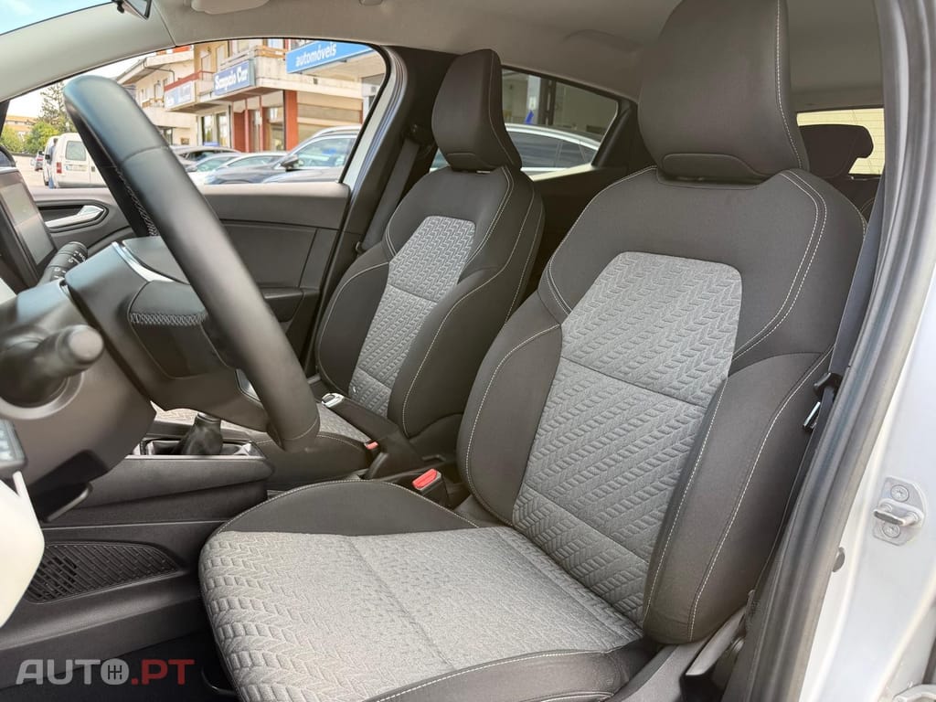 Renault Clio 1.0 TCe Intens Bi-Fuel
