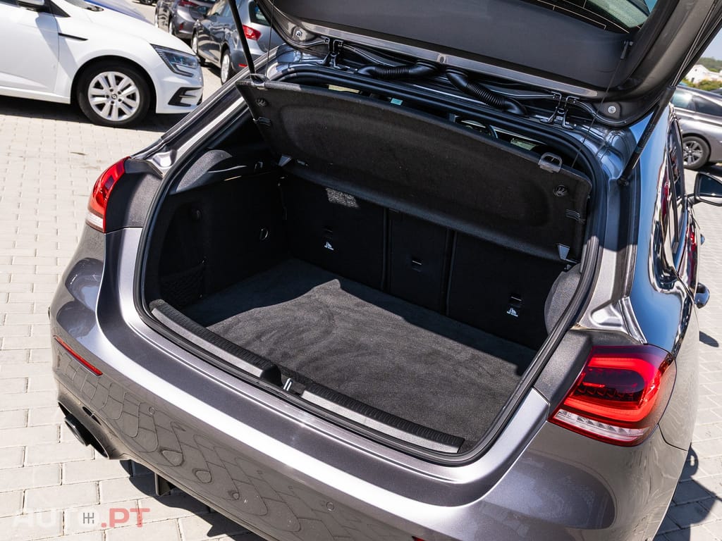 Mercedes-Benz A 35 AMG 4Matic Speedshift DCT 7G — fotografia 11