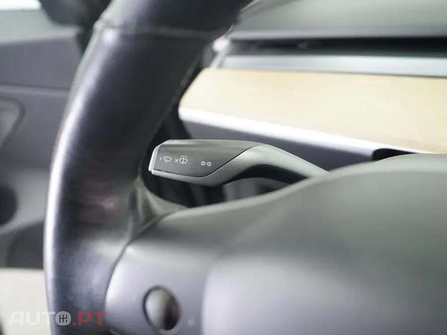 Tesla Model 3 Standard Range Plus RWD
