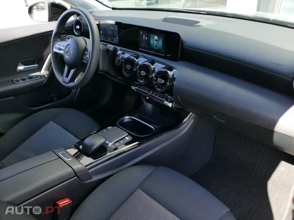 Mercedes-Benz A 250 e
