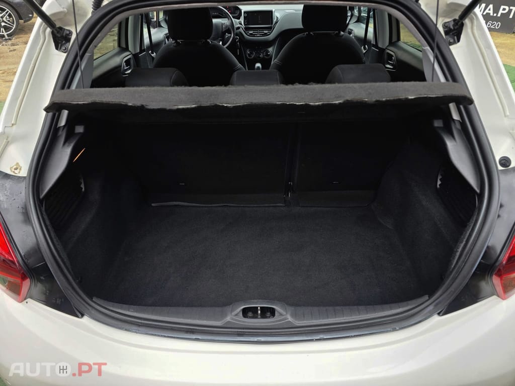 Peugeot 208 1.6 BlueHDi Style