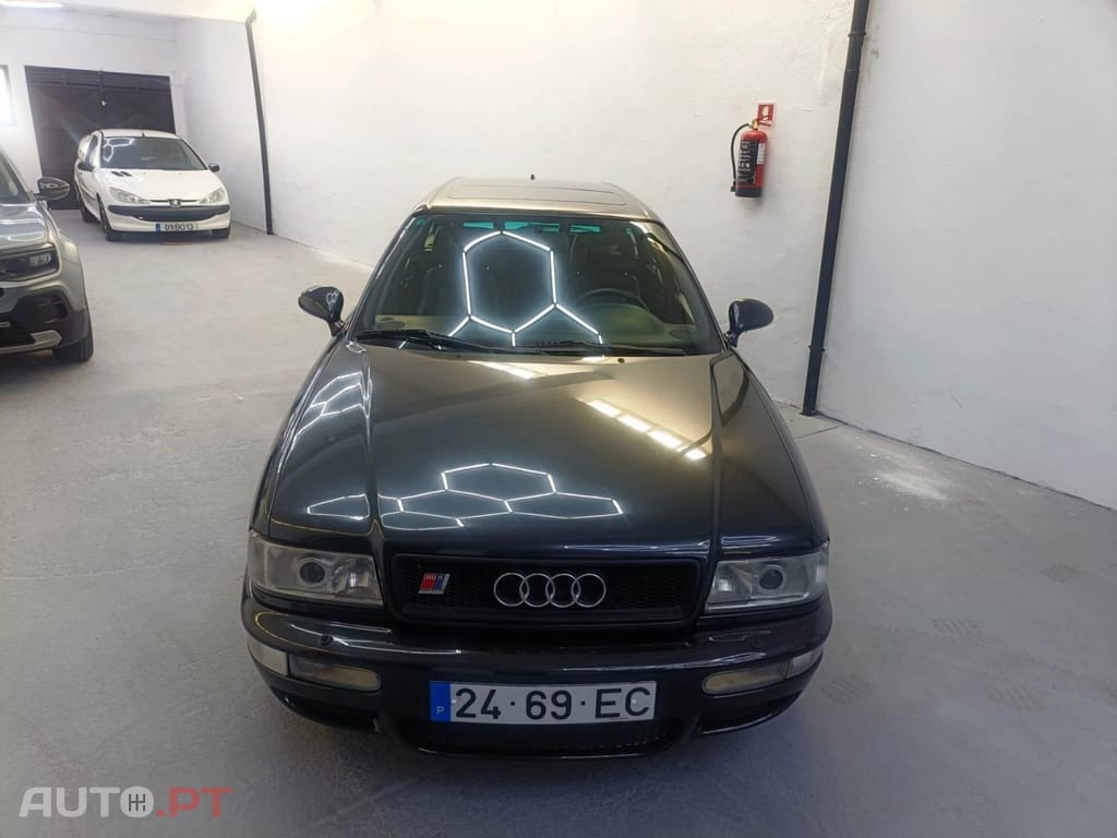 Audi RS2 quattro