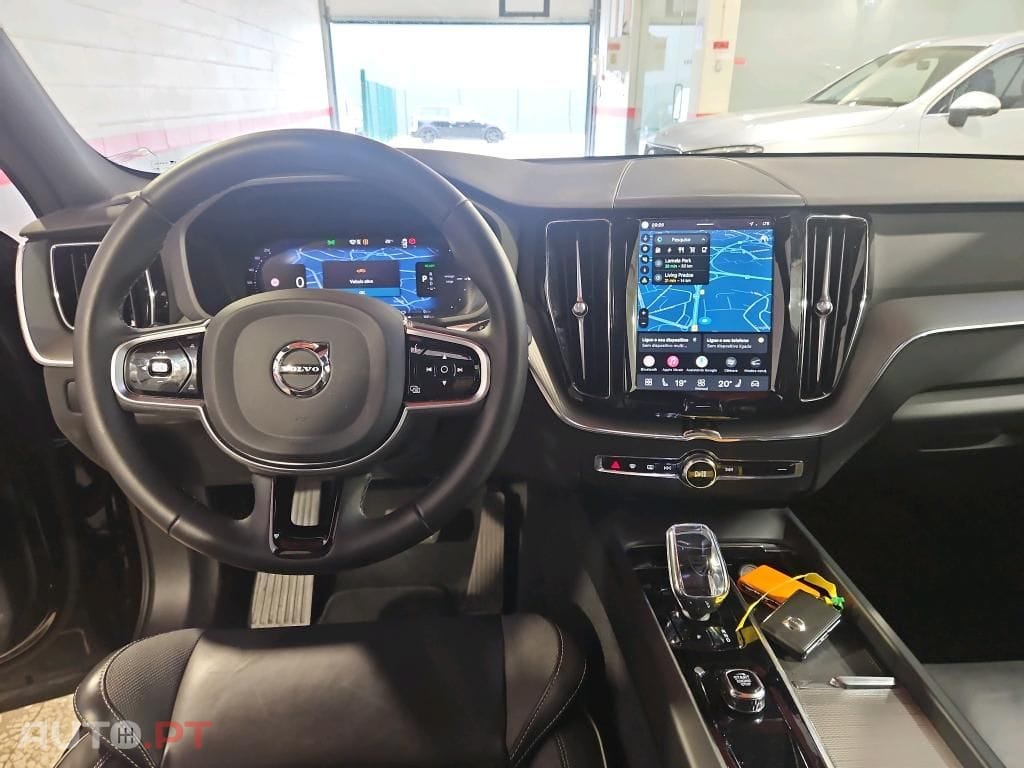 Volvo XC60 2.0 T6 PHEV Black Edition
