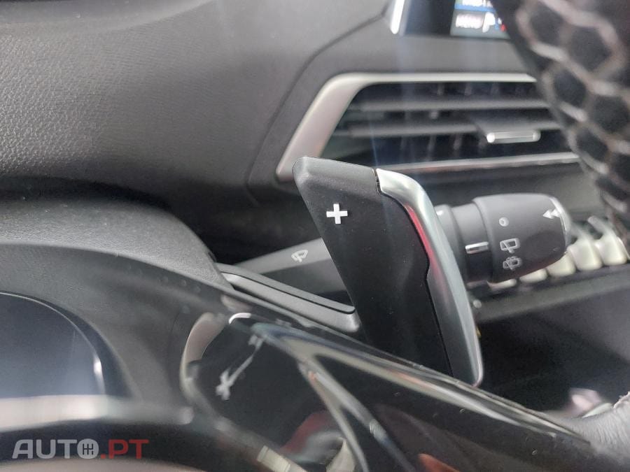 Peugeot 5008 1.5 BlueHDi Allure EAT8