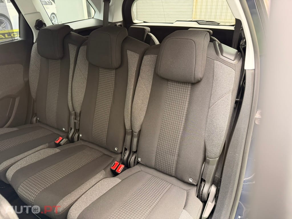 Peugeot 5008 1.5 HDI Allure 130cv 7 Lugares