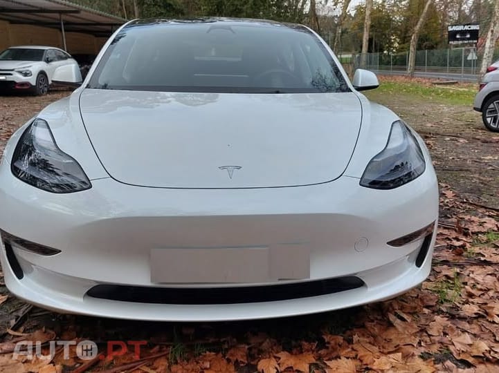 Tesla Model 3 Tração Traseira