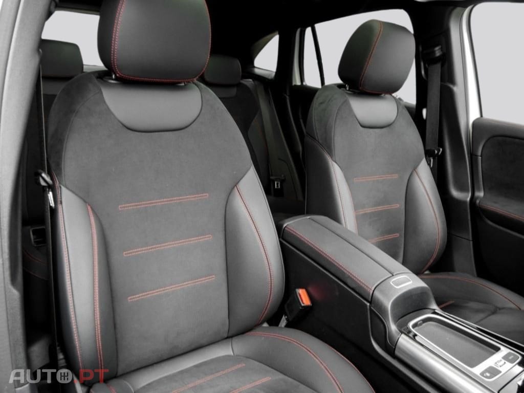 Mercedes-Benz EQA 300 4M AMG I.V.A DEDUTIVEL 