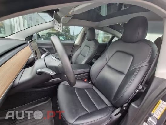 Tesla Model 3 Standard Range Plus RWD