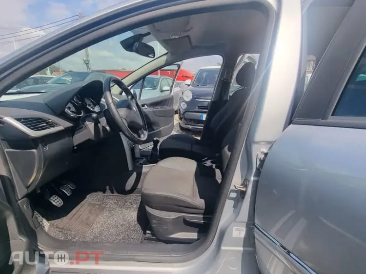 Peugeot 207 SW 1.6 HDi Sportium