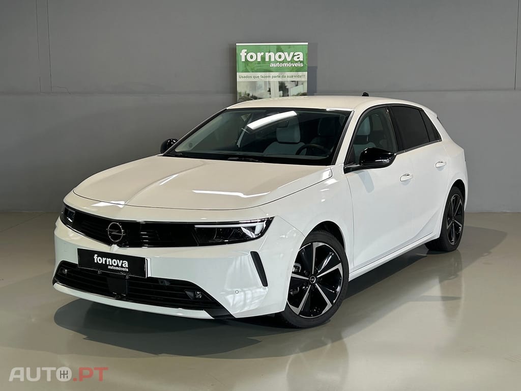 Opel Astra 1.2 T Elegance
