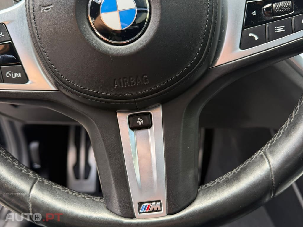 BMW 330 PACK M PERFORMANCE